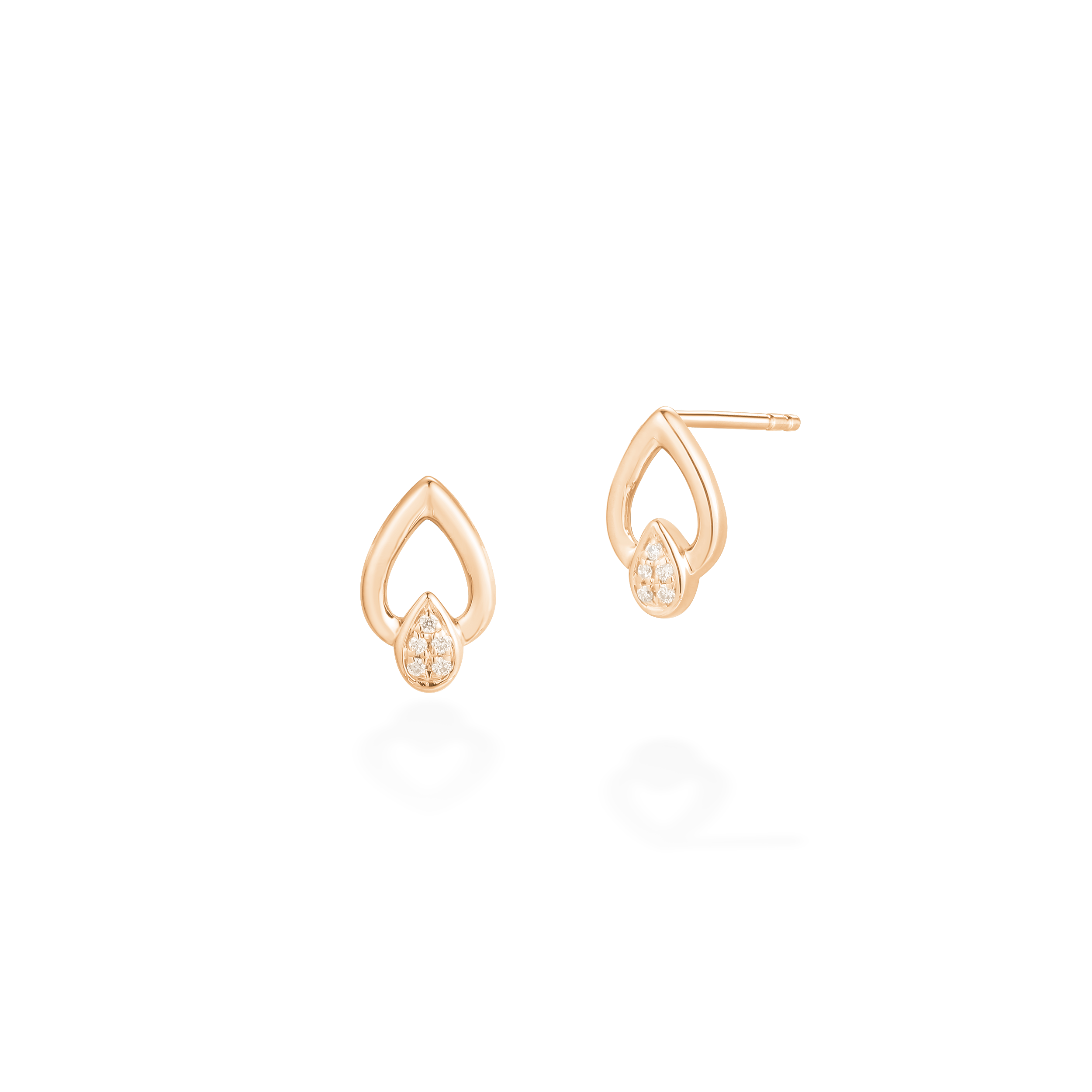 Diamond in teardrop studs